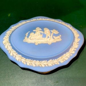 Wedgwood trinket box